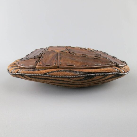 Vintage FENDI Wood Embellished Tiger Print Oyster Shoulder Bag - Picture 8 of 10